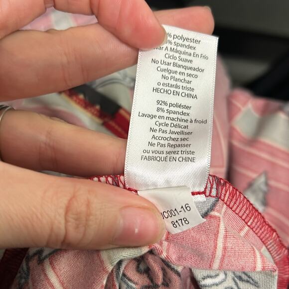 LulaRoe- stretch- Santa Trees Red Medium- Christmas Short Sleeve Holiday - Picture 7 of 7